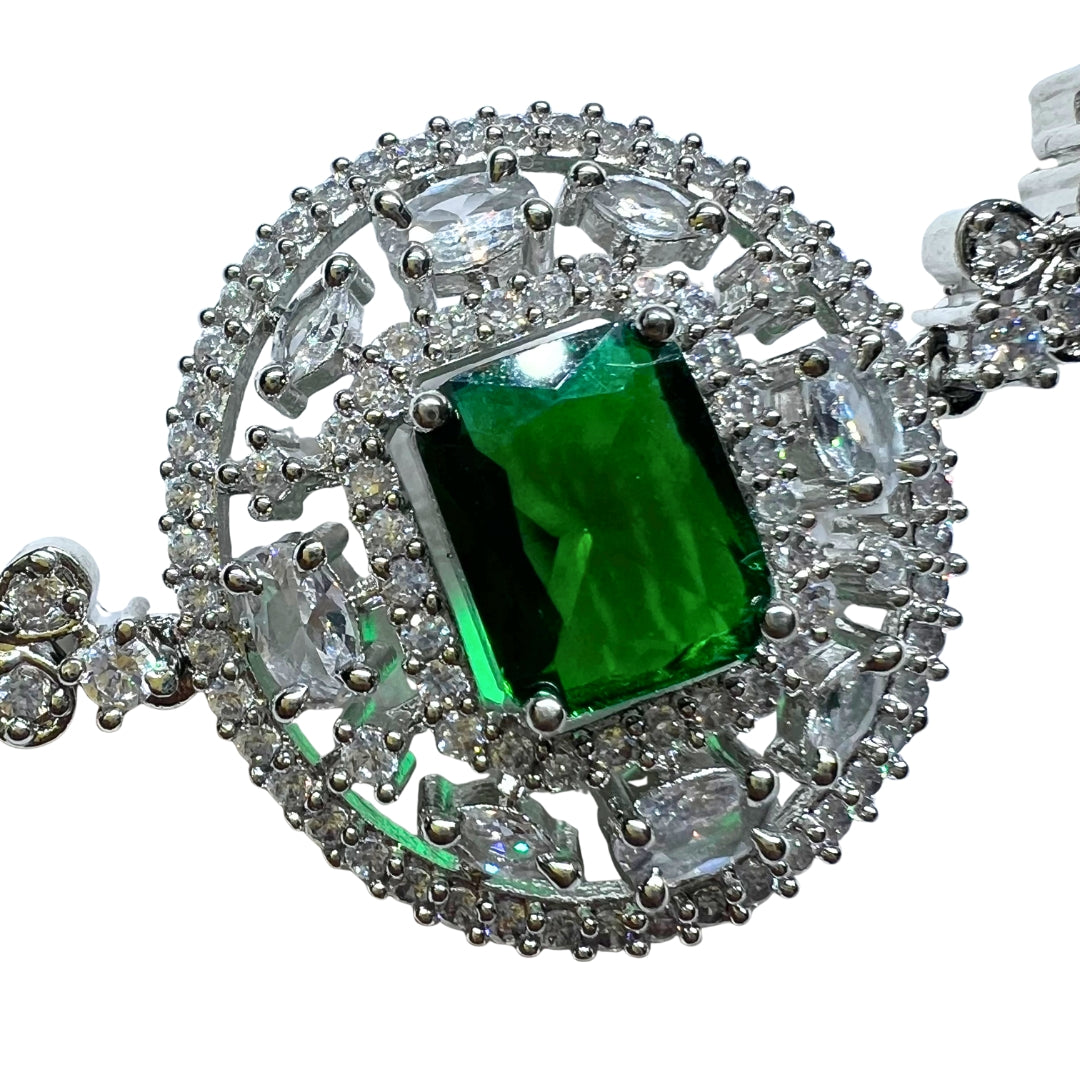 Limited Edition Emerald Green AD Bracelet – Elegant Statement Jewelry for Timeless Style