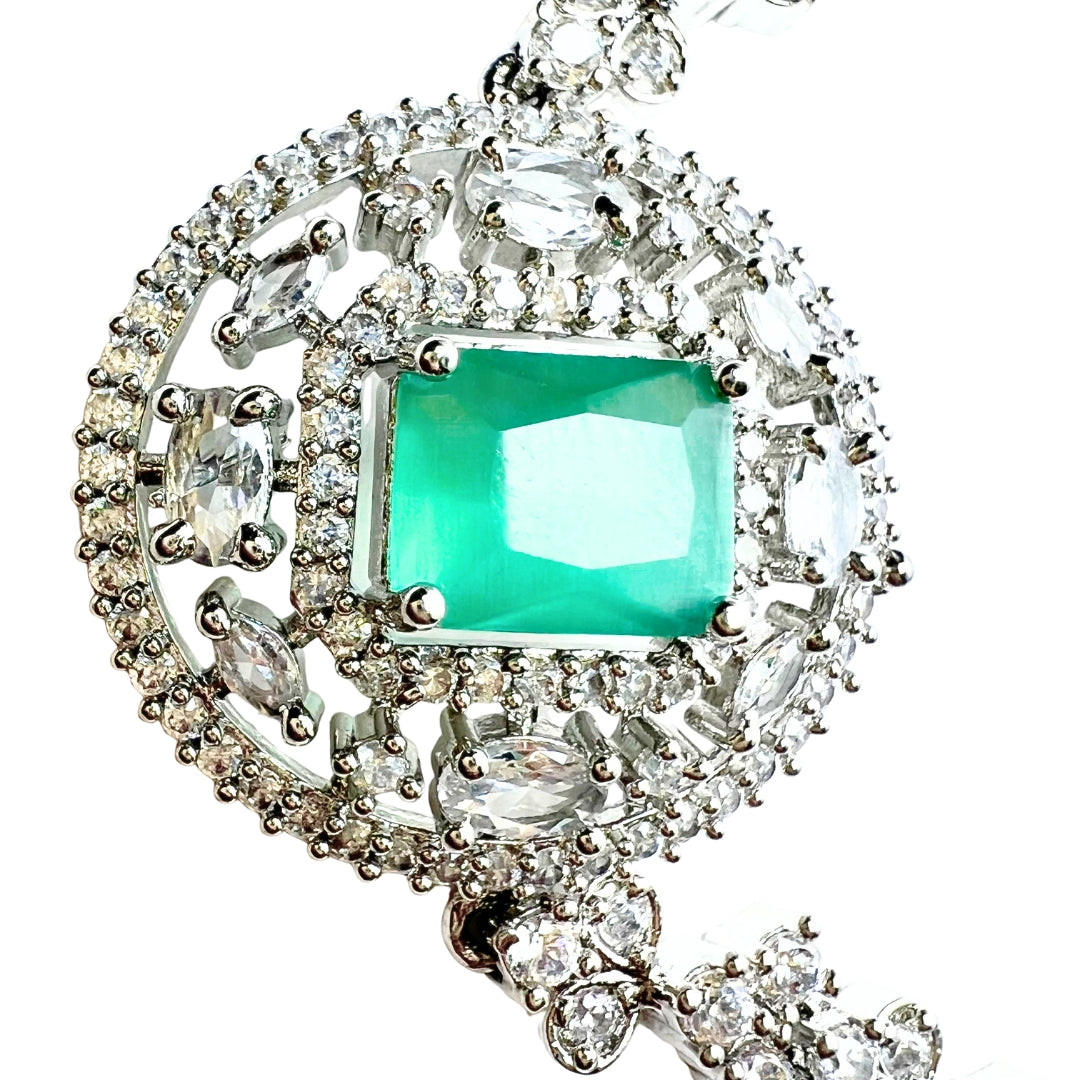 Limited Edition Emerald Green AD Bracelet – Elegant Statement Jewelry for Timeless Style