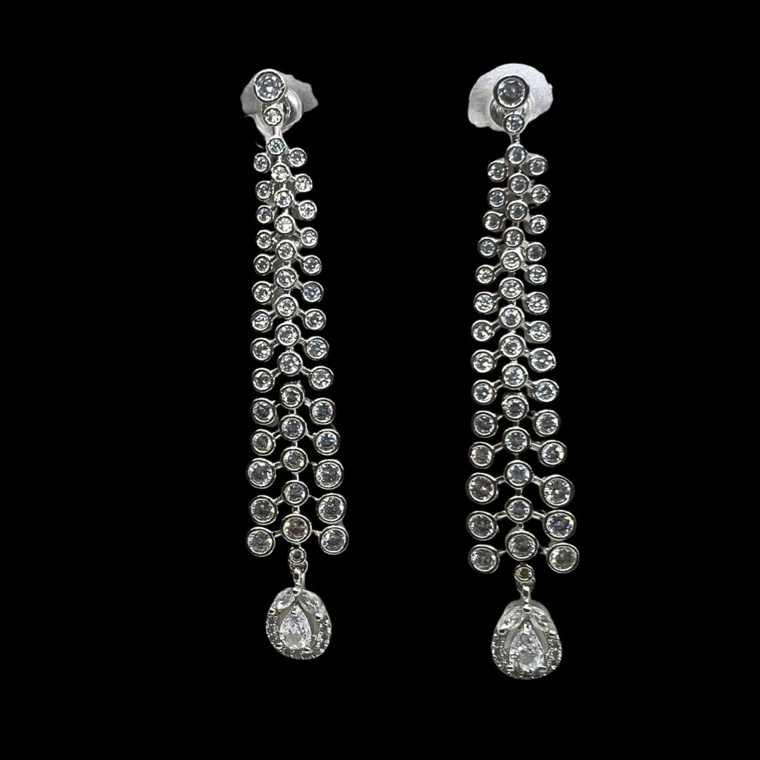 Crystal White Teardrop AD Earrings – Timeless Sparkle in Classic Diamond Shine