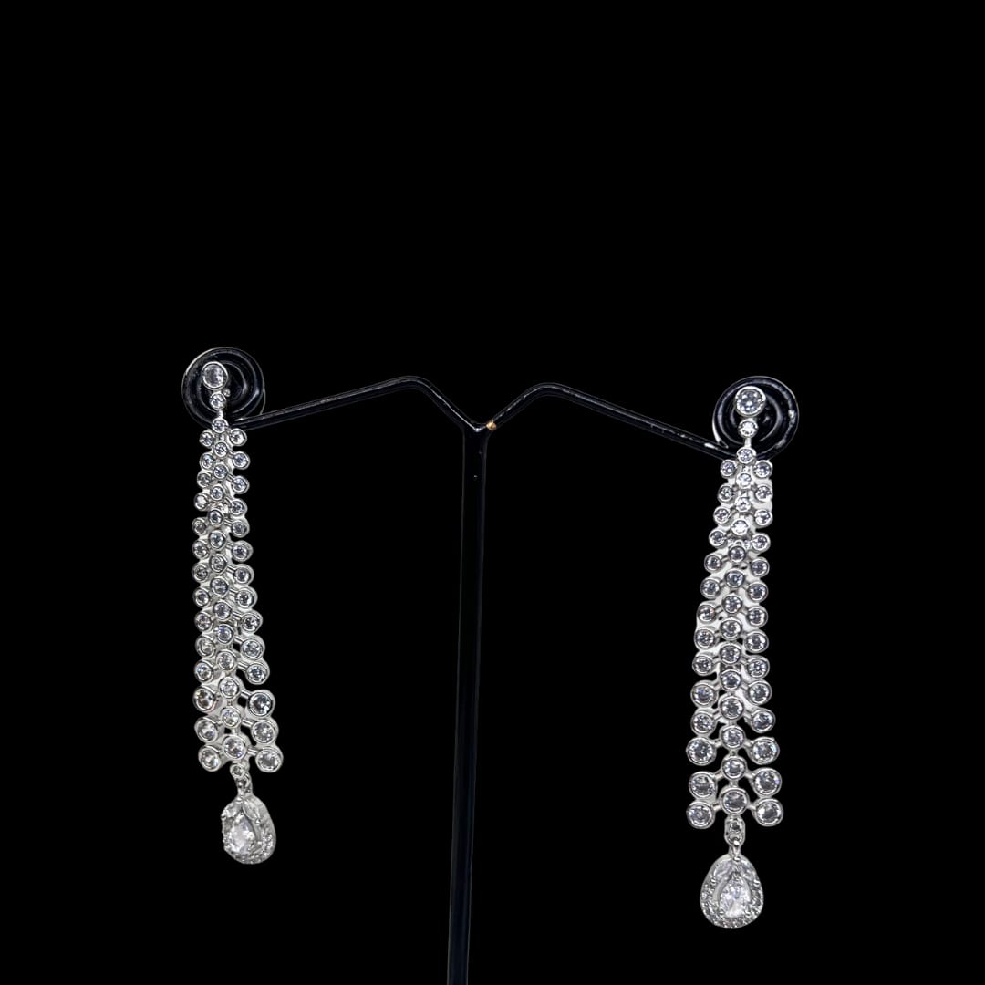 Crystal White Teardrop AD Earrings – Timeless Sparkle in Classic Diamond Shine