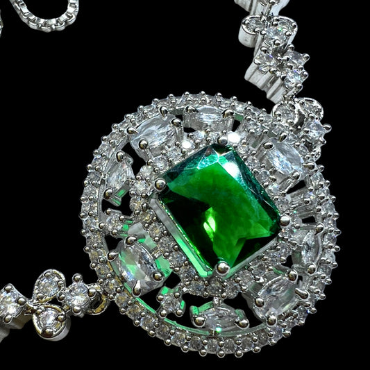 Limited Edition Emerald Green AD Bracelet – Elegant Statement Jewelry for Timeless Style